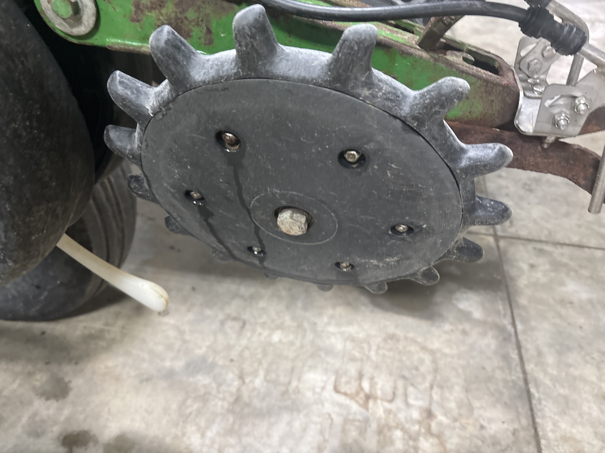 Used 2012 John Deere 1770NT CCS Planters: Drawn at Koenig Equipment in Greenville, OH - PhotoXL34