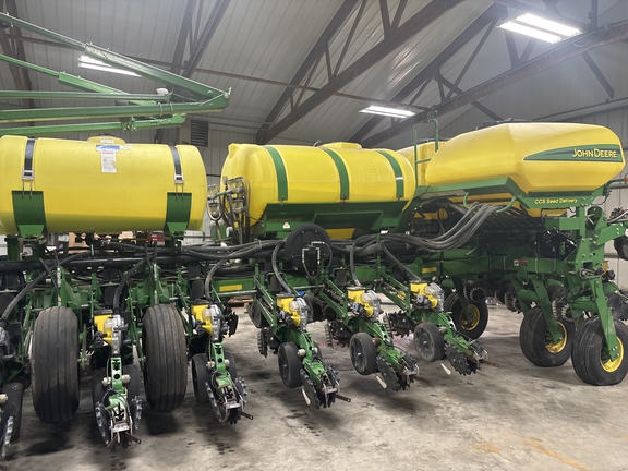 Used 2012 John Deere 1770NT CCS Planters: Drawn at Koenig Equipment in Greenville, OH - Photo17