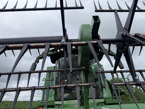 Photo of 2019 John Deere S790