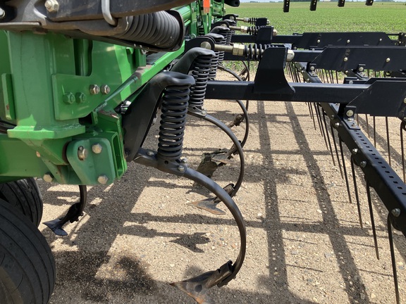 2009 John Deere 2210 - Photo16