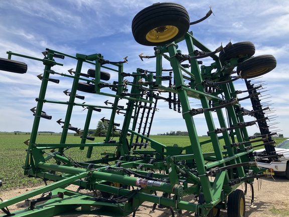 2009 John Deere 2210 - Photo4