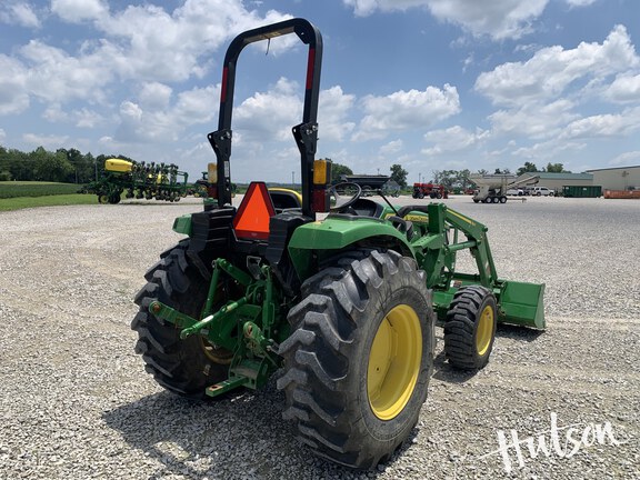 Photo of 2023 John Deere 4044M