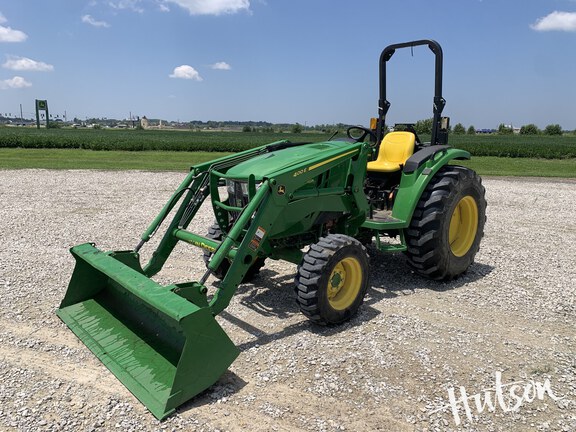 Photo of 2023 John Deere 4044M