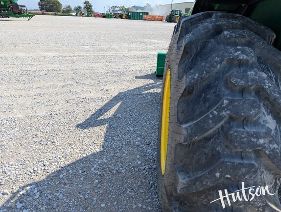 Photo of 2023 John Deere 4044M