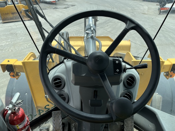 2024 John Deere 624 P