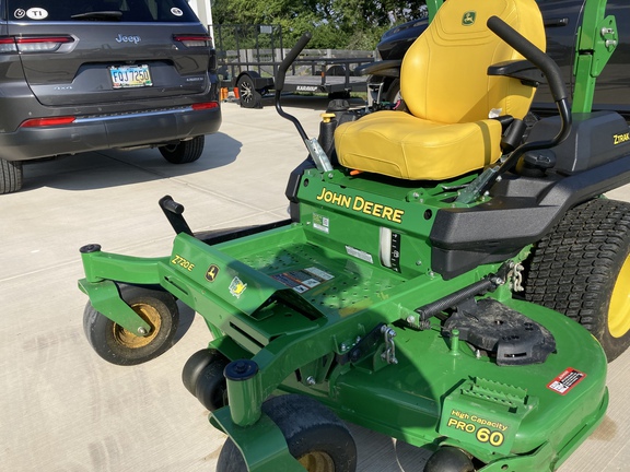 Used 2024 John Deere Z720E Zero Turn Mowers at Koenig Equipment in Urbana, OH - Photo1