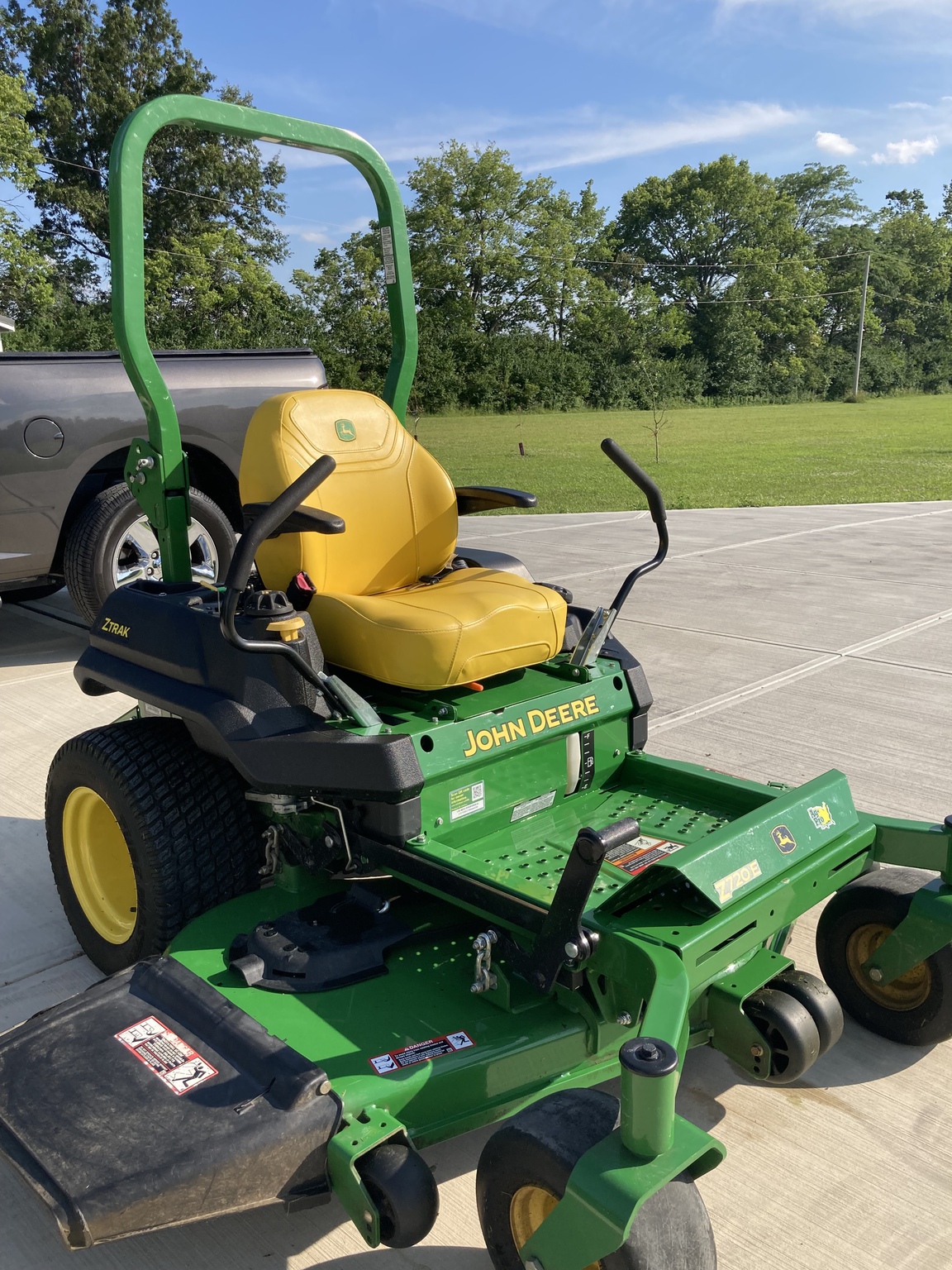 Used 2024 John Deere Z720E Zero Turn Mowers at Koenig Equipment in Urbana, OH - PhotoXL8