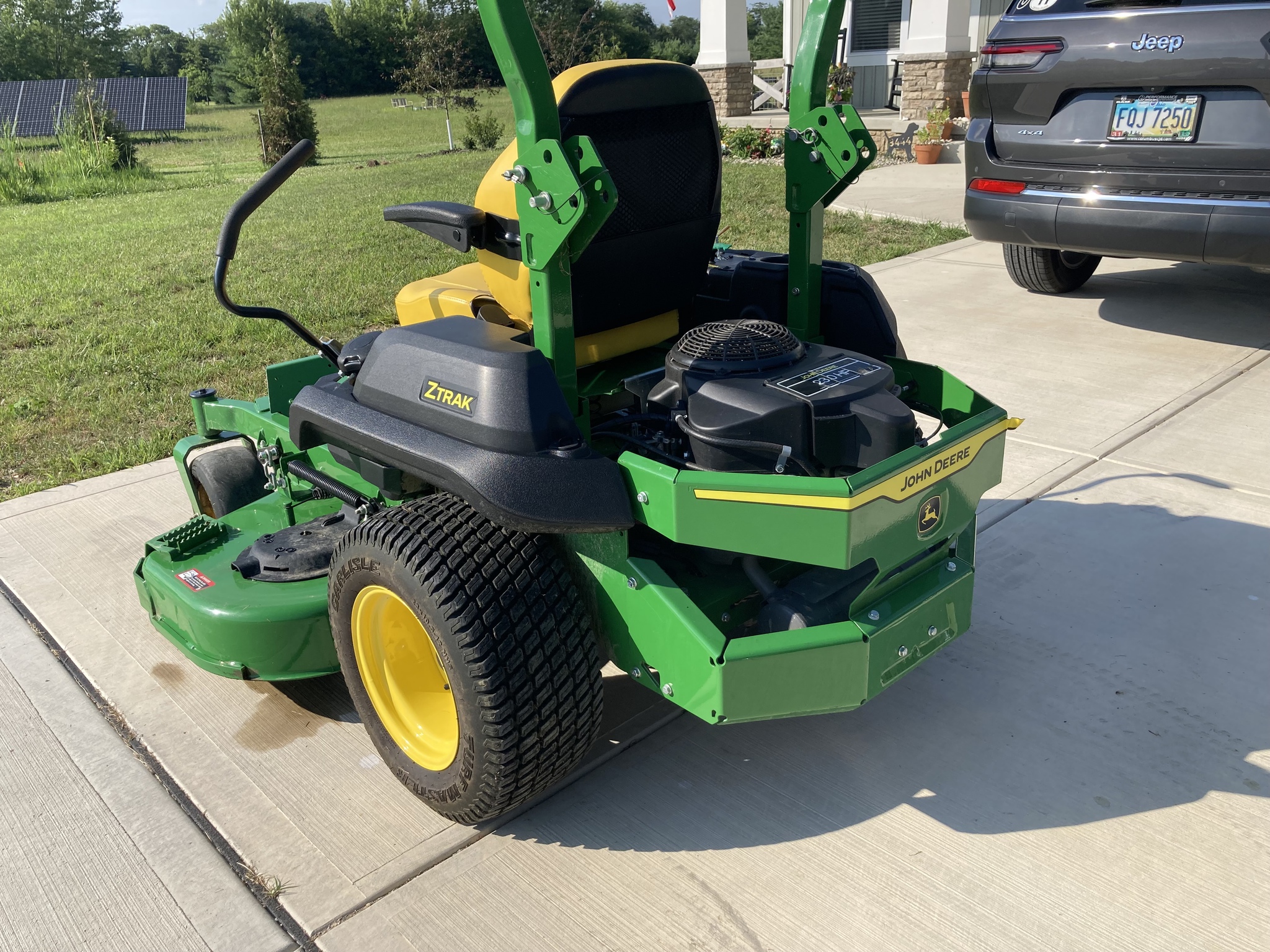 Used 2024 John Deere Z720E Zero Turn Mowers at Koenig Equipment in Urbana, OH - PhotoXL9