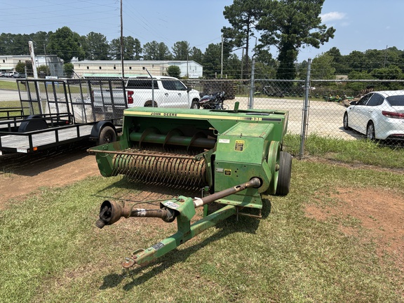 1993 John Deere 338