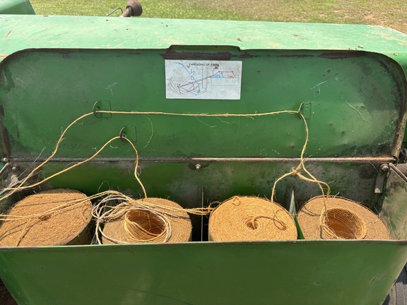 1993 John Deere 338-4