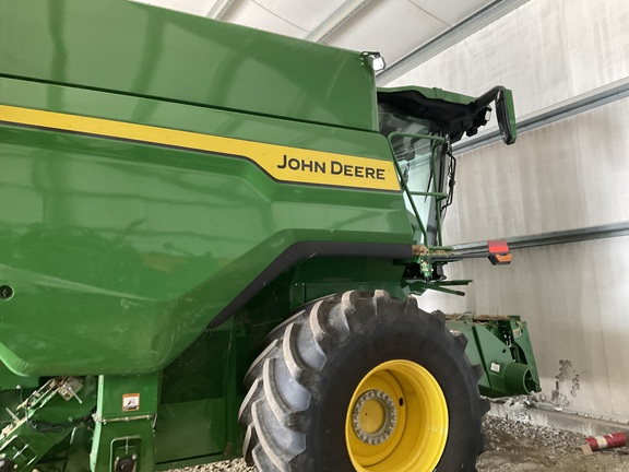 Photo of 2025 John Deere S7 600