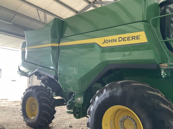 Photo of 2025 John Deere S7 600