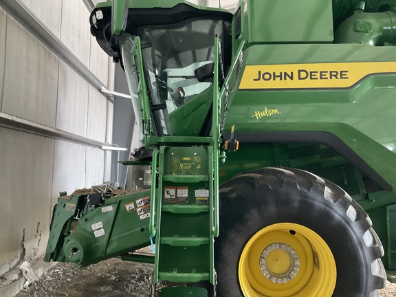 Photo of 2025 John Deere S7 600