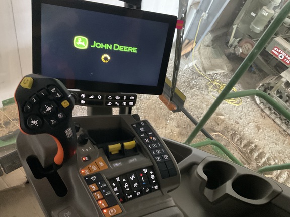 Photo of 2025 John Deere S7 600