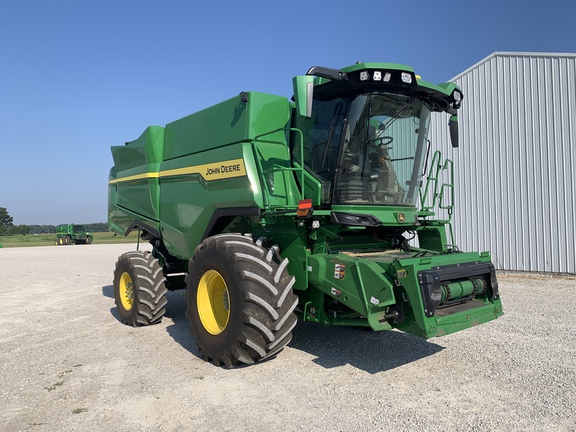 Photo of 2025 John Deere S7 600