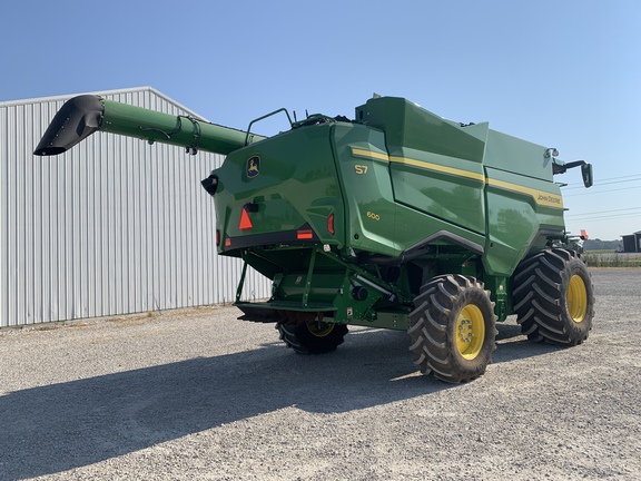 Photo of 2025 John Deere S7 600