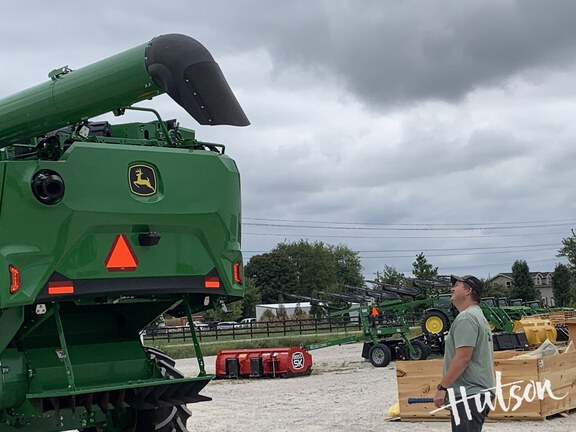 Photo of 2025 John Deere S7 600