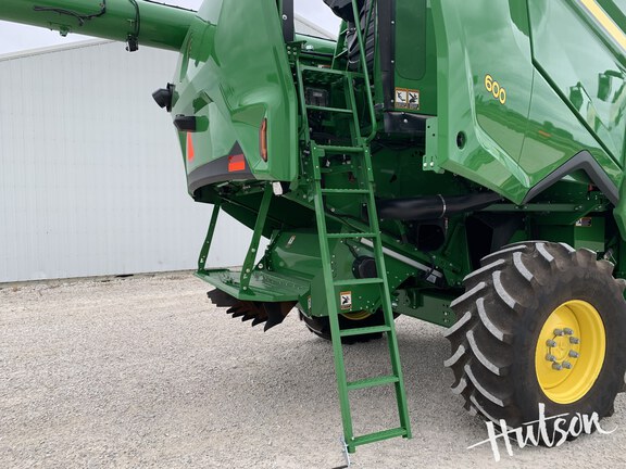 Photo of 2025 John Deere S7 600