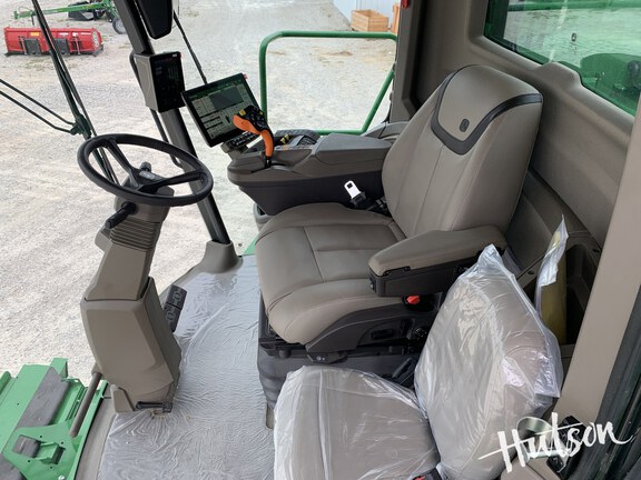Photo of 2025 John Deere S7 600