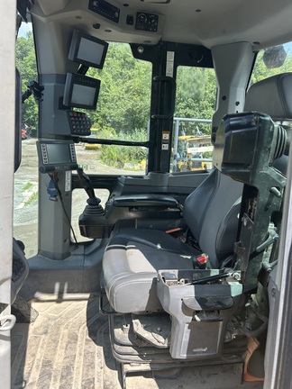 2020 John Deere 844L