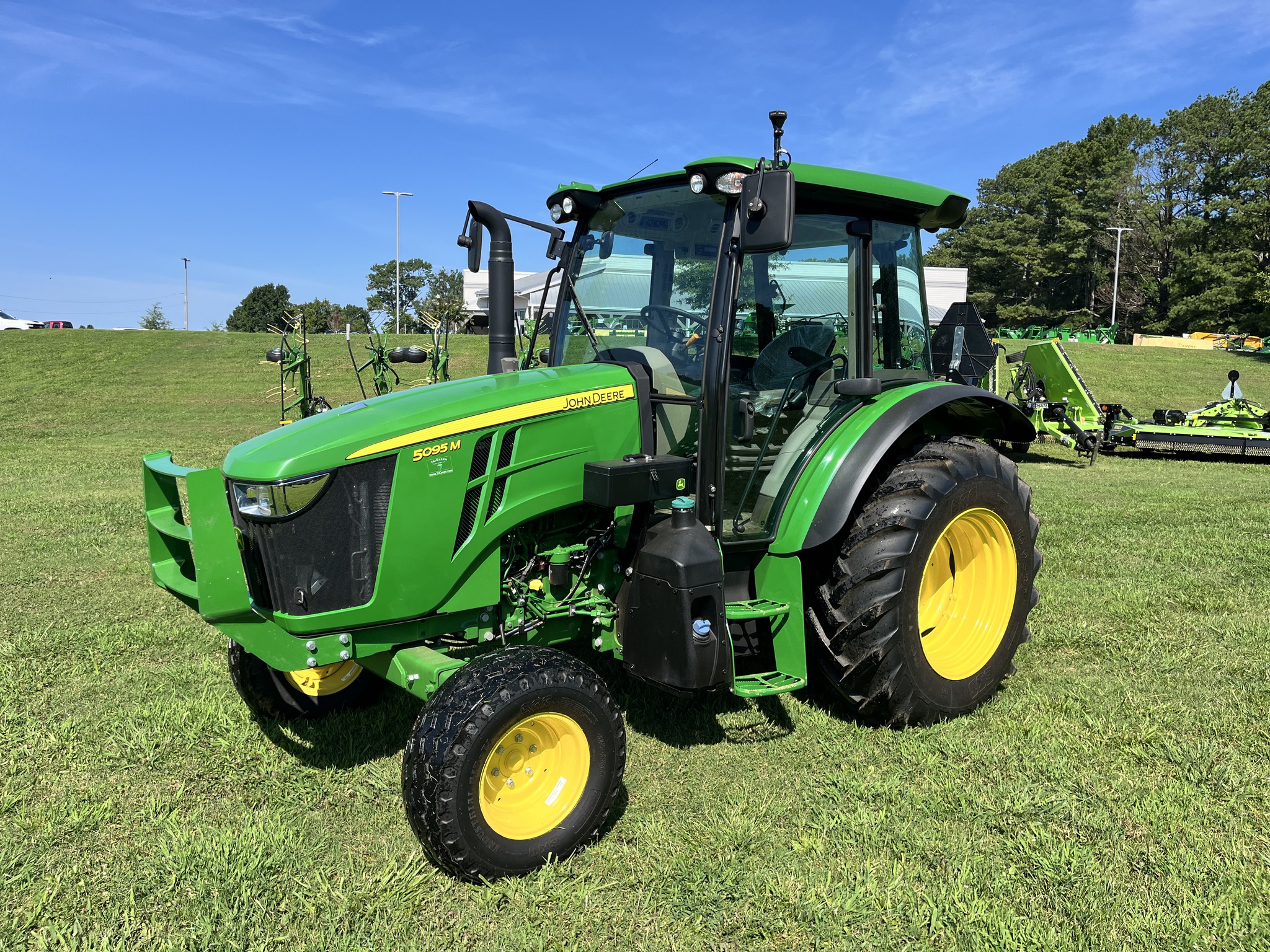 2023 John Deere 5095M