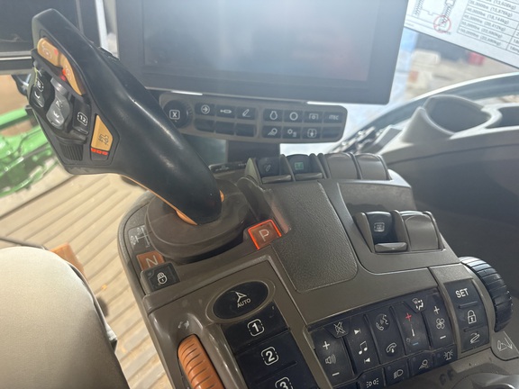 Photo of 2021 John Deere 8RX 370