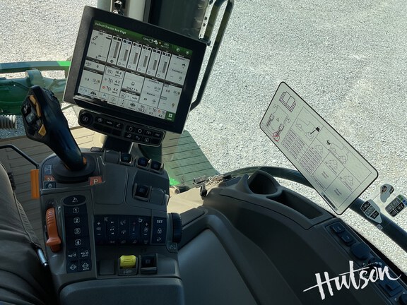 Photo of 2021 John Deere 8RX 370