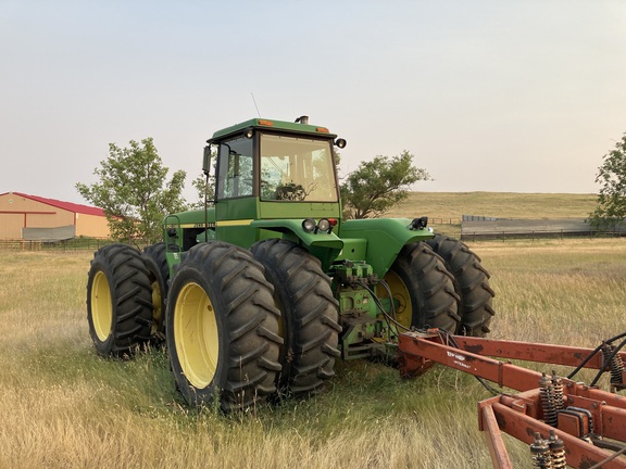 1984 John Deere 8650 (2nd thumbnail)