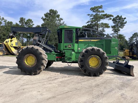 2022 John Deere 948L II