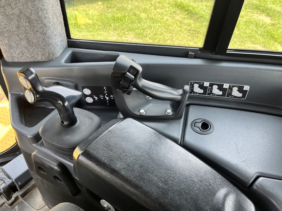 2023 John Deere 1050K