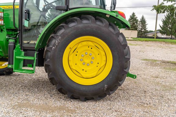 New In-Stock 2026 John Deere 5067E Utility Tractors at Koenig Equipment in Urbana, OH - Photo9