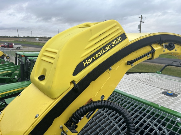 Used 2025 John Deere 8500 Self Propelled Forage Harvesters at Horizon Ag & Turf in Lloydminster, AB - Photo7