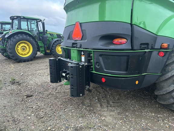 Used 2025 John Deere 8500 Self Propelled Forage Harvesters at Horizon Ag & Turf in Lloydminster, AB - Photo3