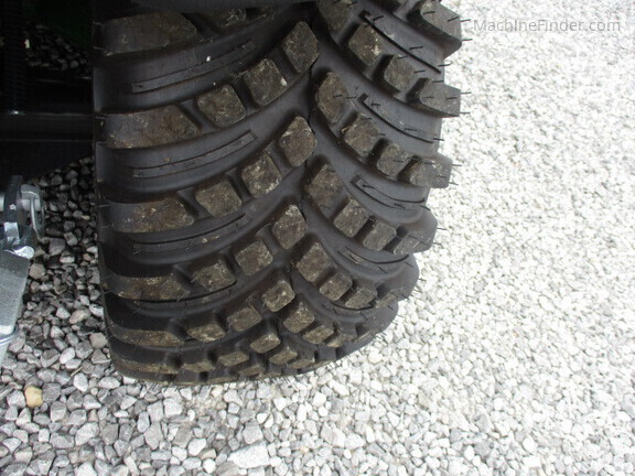 Photo of 2024 John Deere 1025R