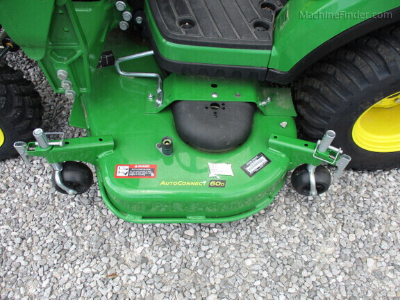 Photo of 2024 John Deere 1025R