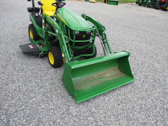 Photo of 2024 John Deere 1025R