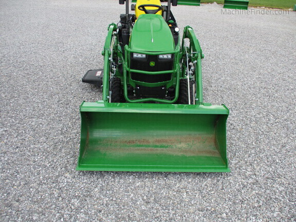 Photo of 2024 John Deere 1025R