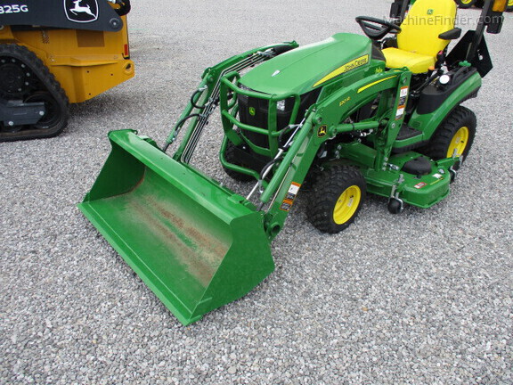 Photo of 2024 John Deere 1025R