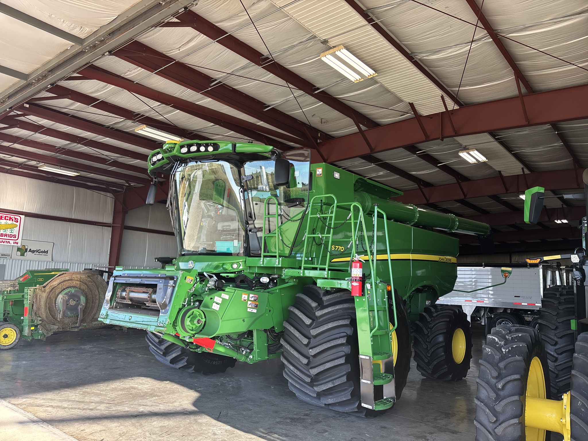 Used 2021 John Deere S770 Combines at Koenig Equipment in Knightstown, IN - PhotoXL6