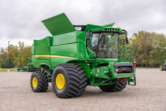 Used 2021 John Deere S770 Combines at Koenig Equipment in Knightstown, IN - Photo6