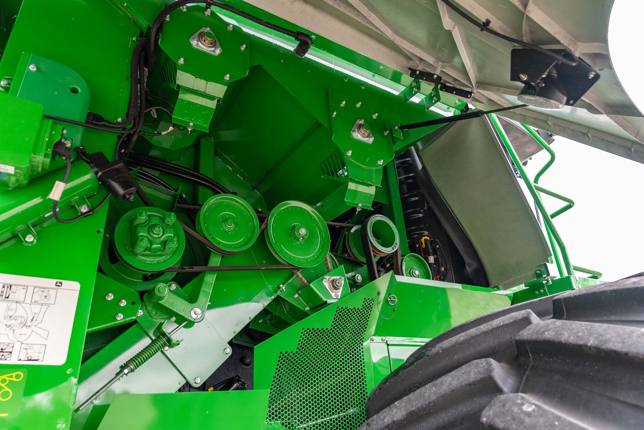 Used 2021 John Deere S770 Combines at Koenig Equipment in Knightstown, IN - PhotoXL15