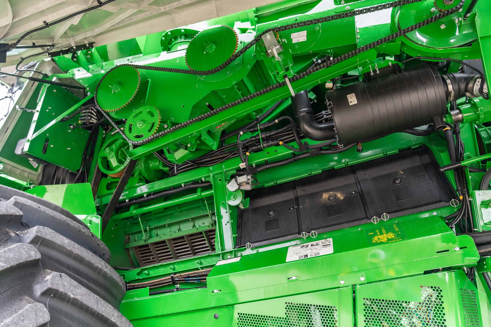 Used 2021 John Deere S770 Combines at Koenig Equipment in Knightstown, IN - PhotoXL25