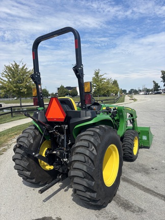 2023 John-Deere 3032E