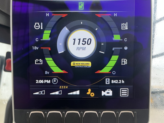 2022 New Holland L328