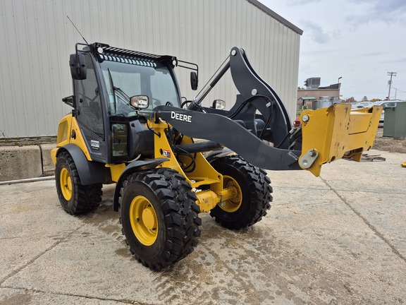 2024 John Deere 204 G