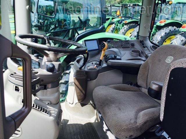 2015 John Deere 6150R Image 5