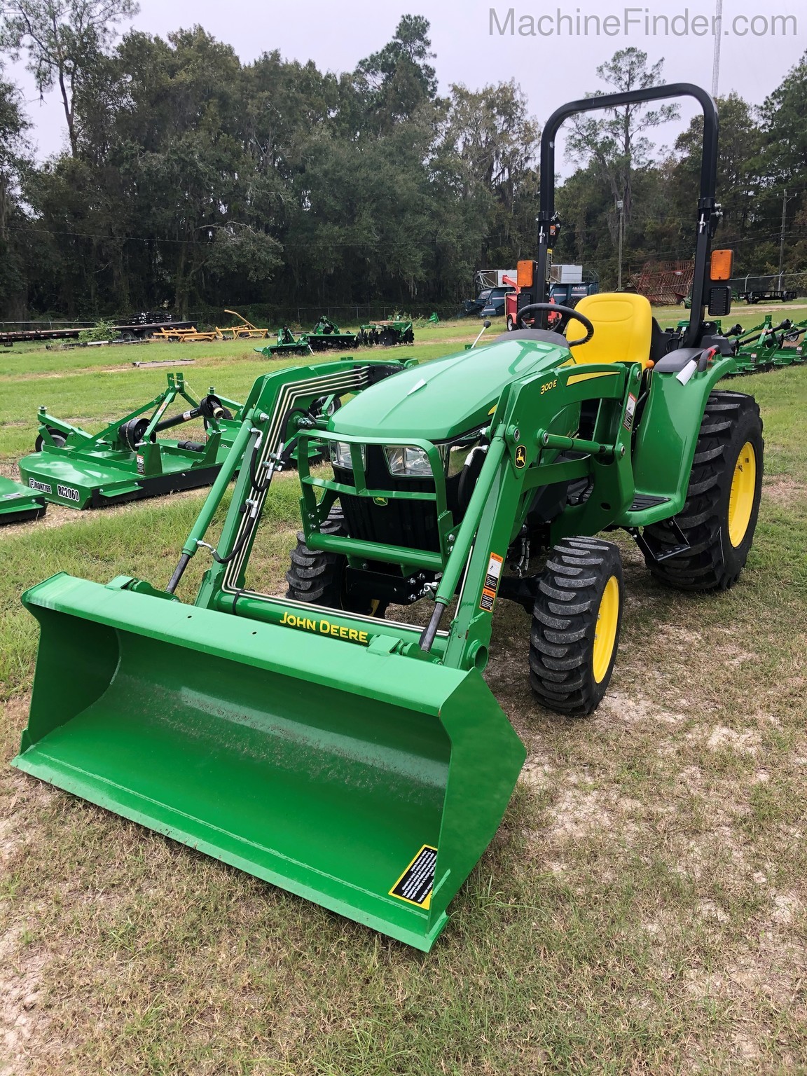 2020 John Deere 3038E Image 1