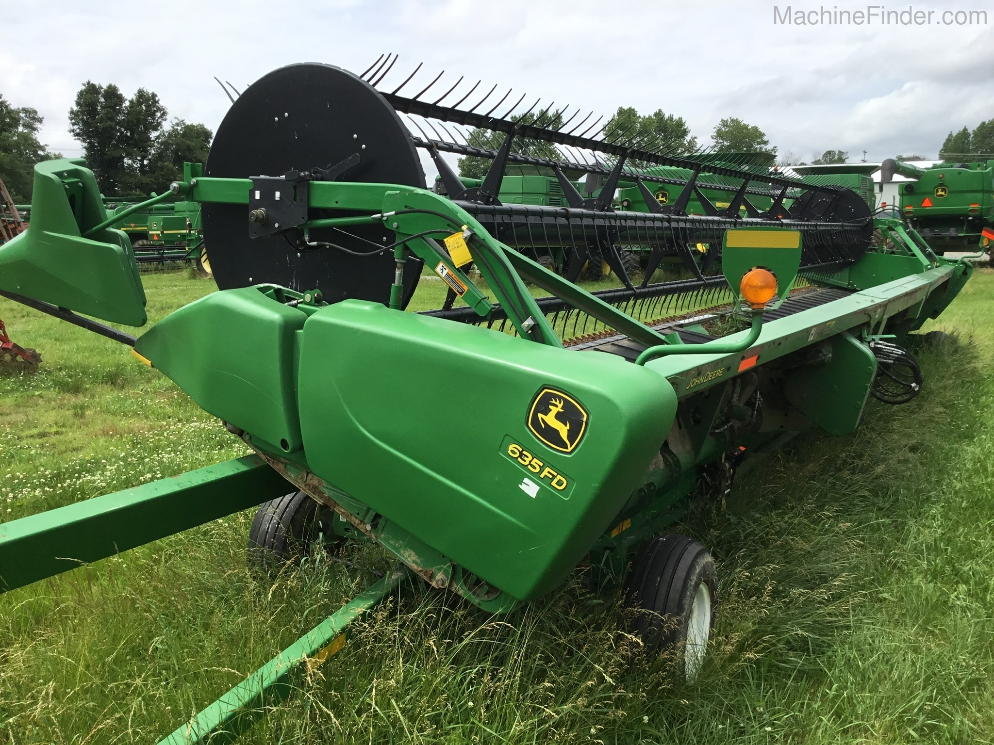 2013 John Deere 635FD Image 1