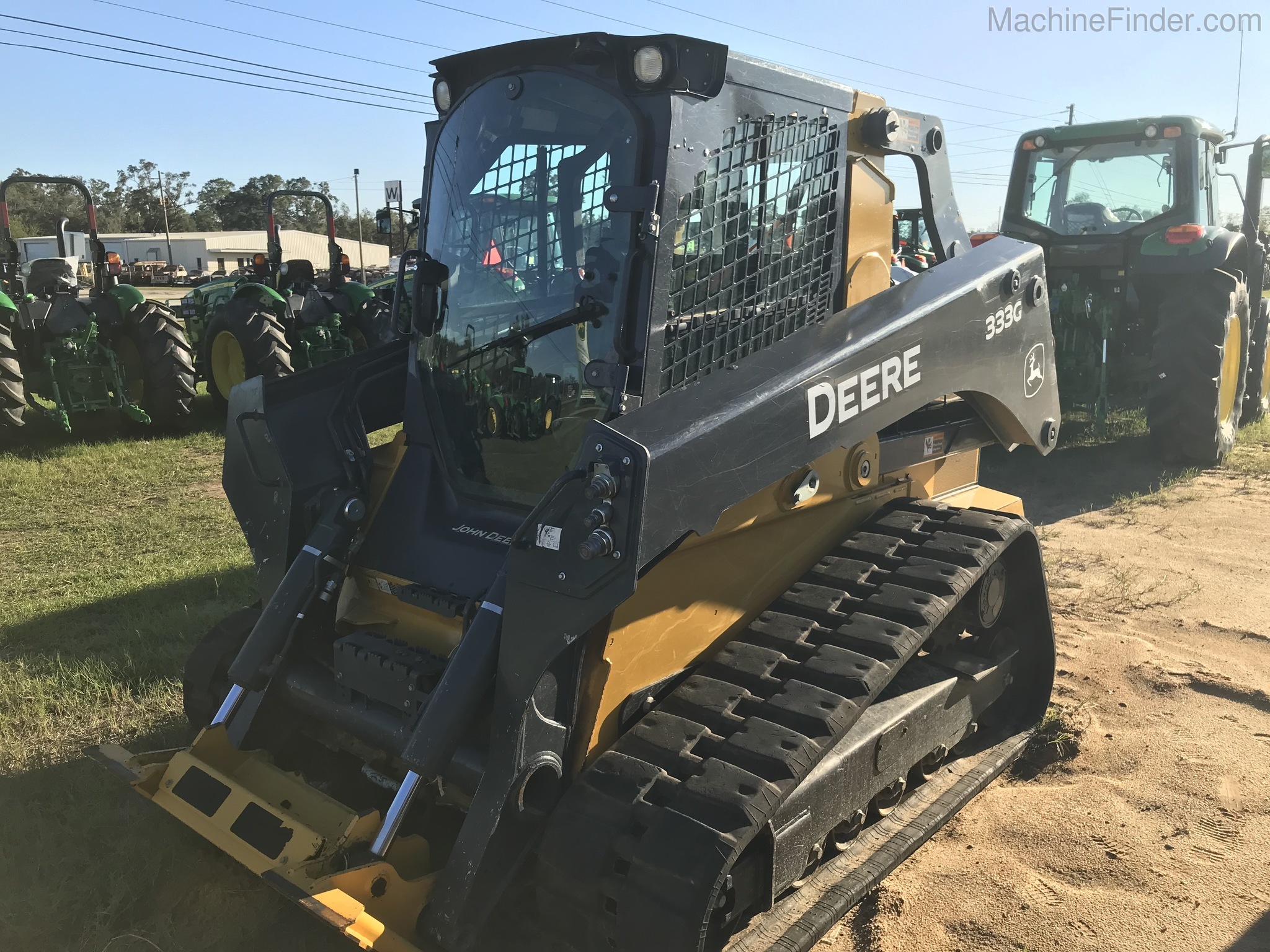 2018 John Deere 333G Image 4