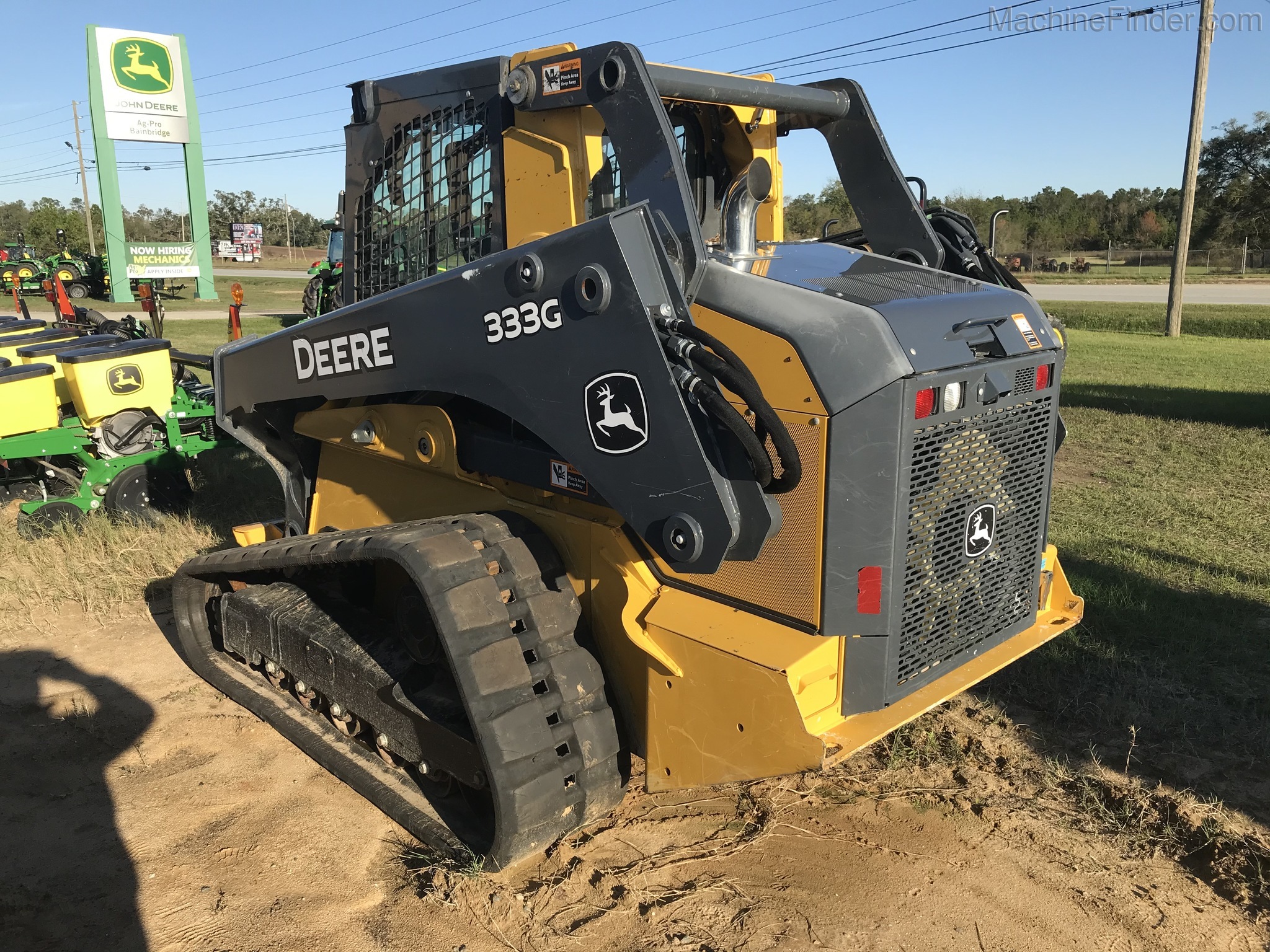 2018 John Deere 333G Image 5
